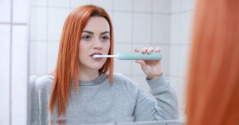 На что обращать внимание при выборе электрической зубной щетки